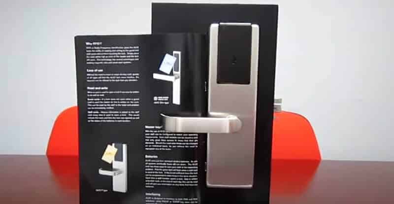 Pose de serrure Miwa