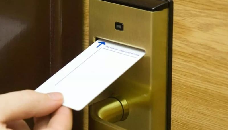 Comment programmer une carte-clé RFID