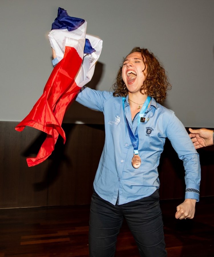 La France remporte sa toute première médaille d'Excellence dans le métier Réceptionniste d'hôtellerie