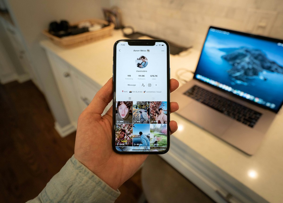 Les réseaux sociaux influencent un tiers des Français pour leur prochain voyage