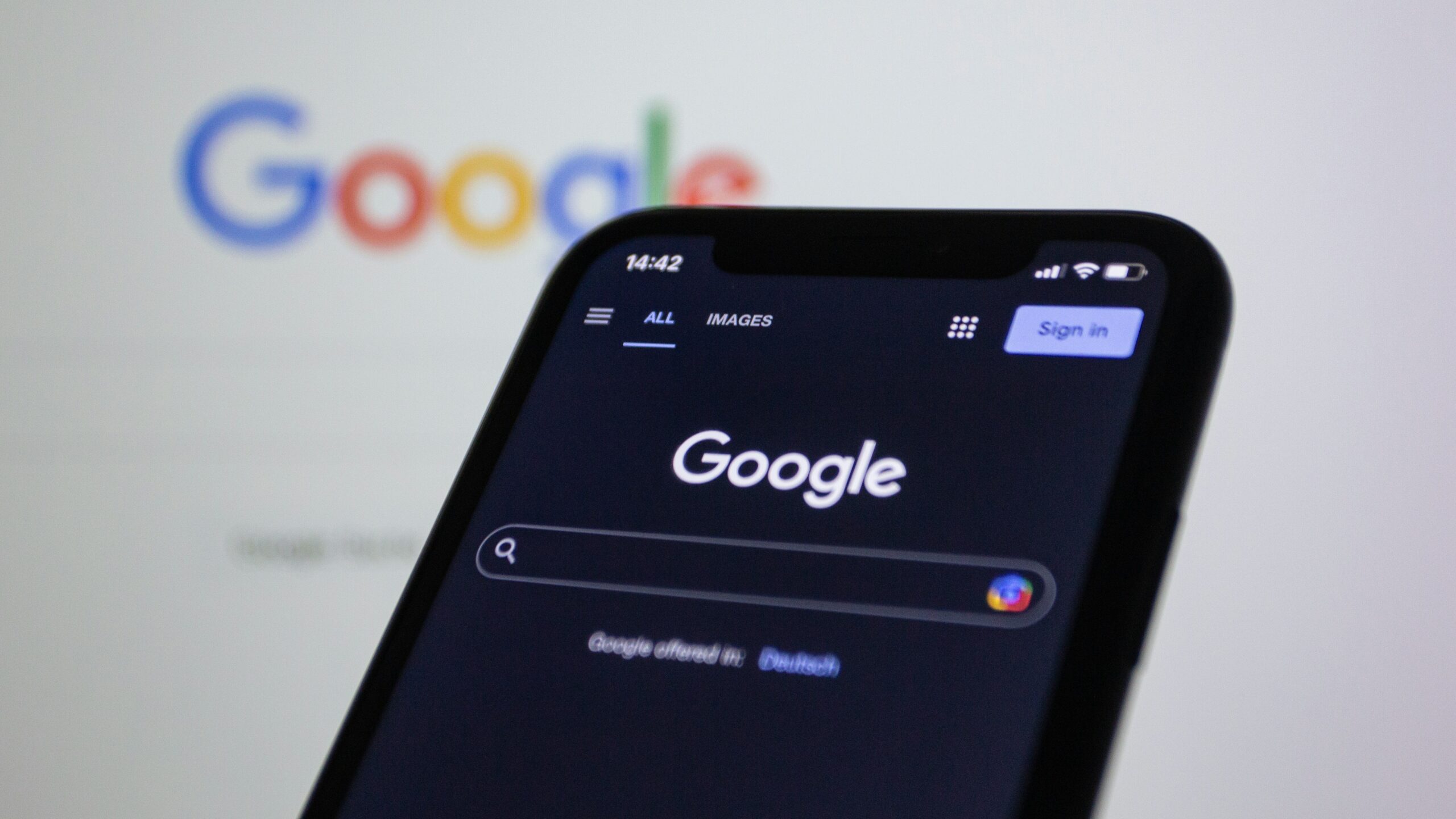 Google lance une infrastructure d'IA autonome pour réservations hôtelières via Gemini et protocoles UCP et AP2.