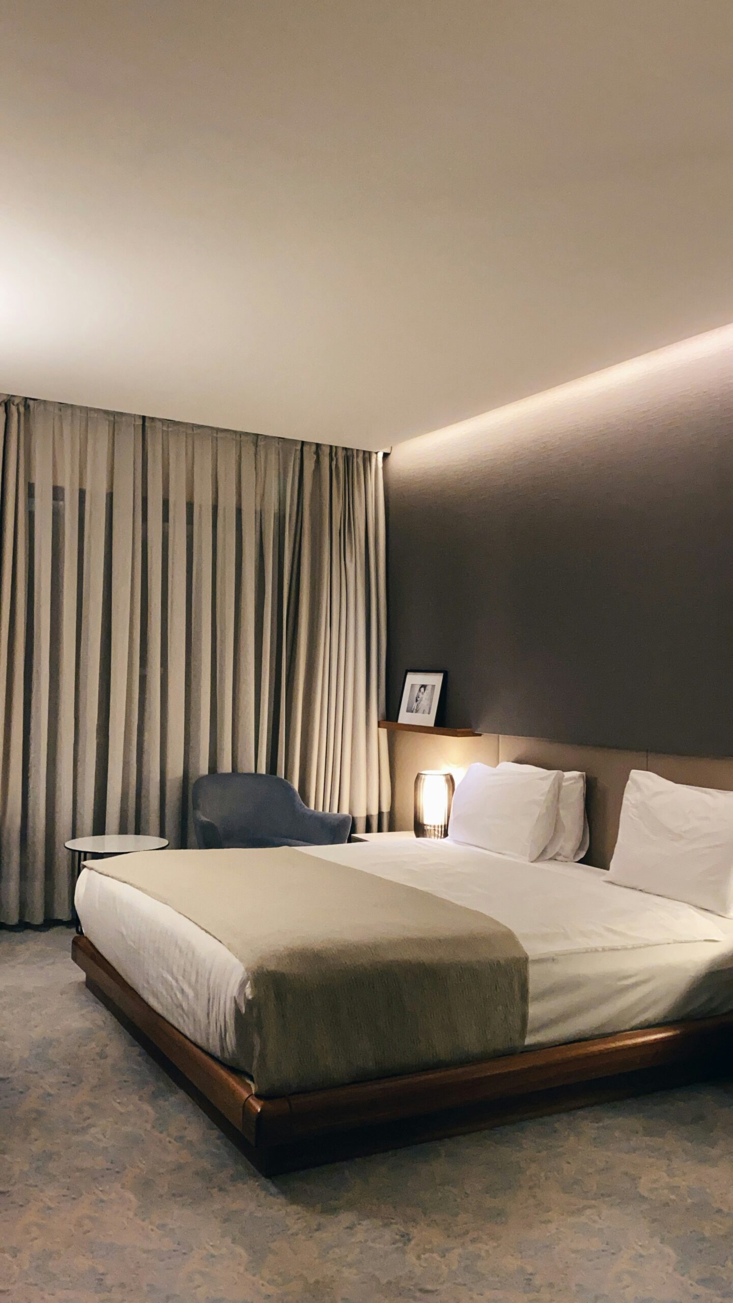 Nicolas Daeppen nommé directeur des opérations du Kimpton Cottonwood Hotel dans le Nebraska par Davidson Hospitality.