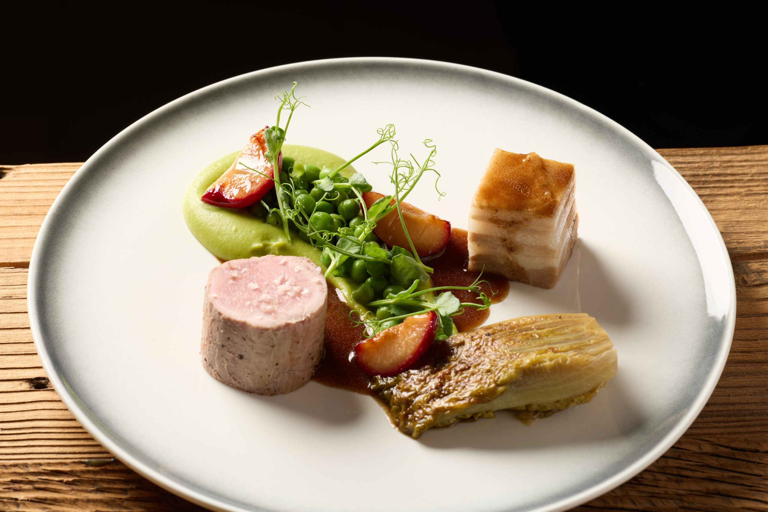Le restaurant Au Relais des Ménétriers en Alsace lance un nouveau site web avec réservation en ligne.