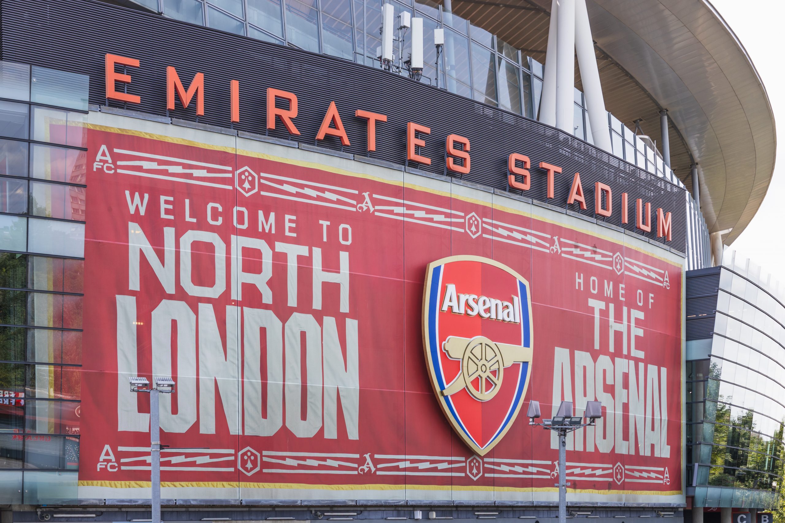Hotels.com prolonge son partenariat avec Arsenal pour plusieurs années, avec des activations marketing internationales prévues.
