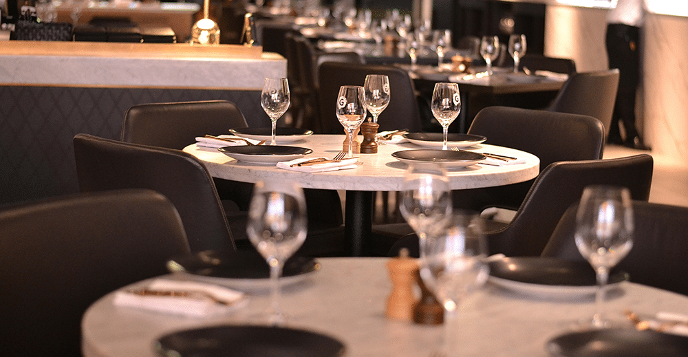 Le guide détaille comment tester et spécifier les assiettes en mélamine pour restaurants afin d'optimiser le service.
