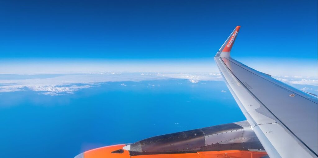easyJet : Apollo et Castlelake doivent formaliser leurs offres de rachat d'ici le 7 août 2026.