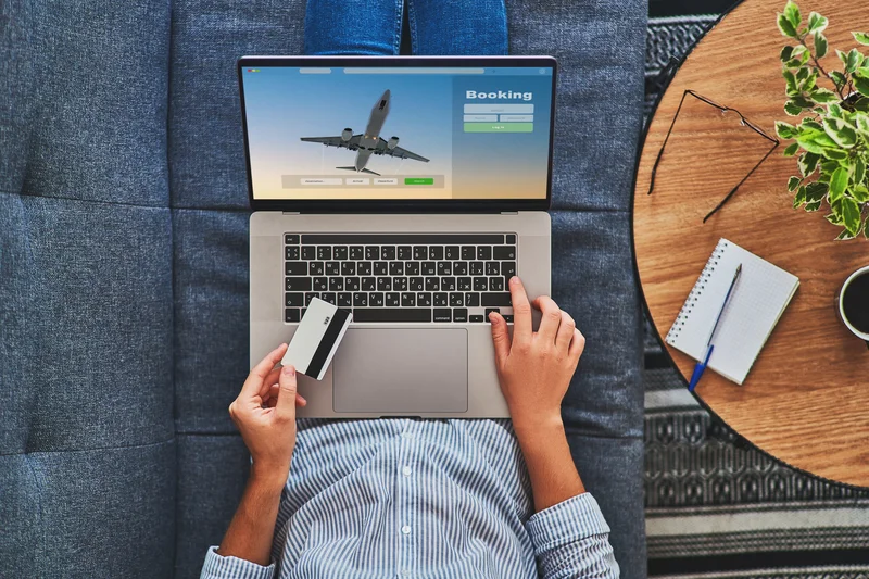 96 % des voyageurs changeraient de marque pour une réservation plus simple, selon une étude d'Accenture.