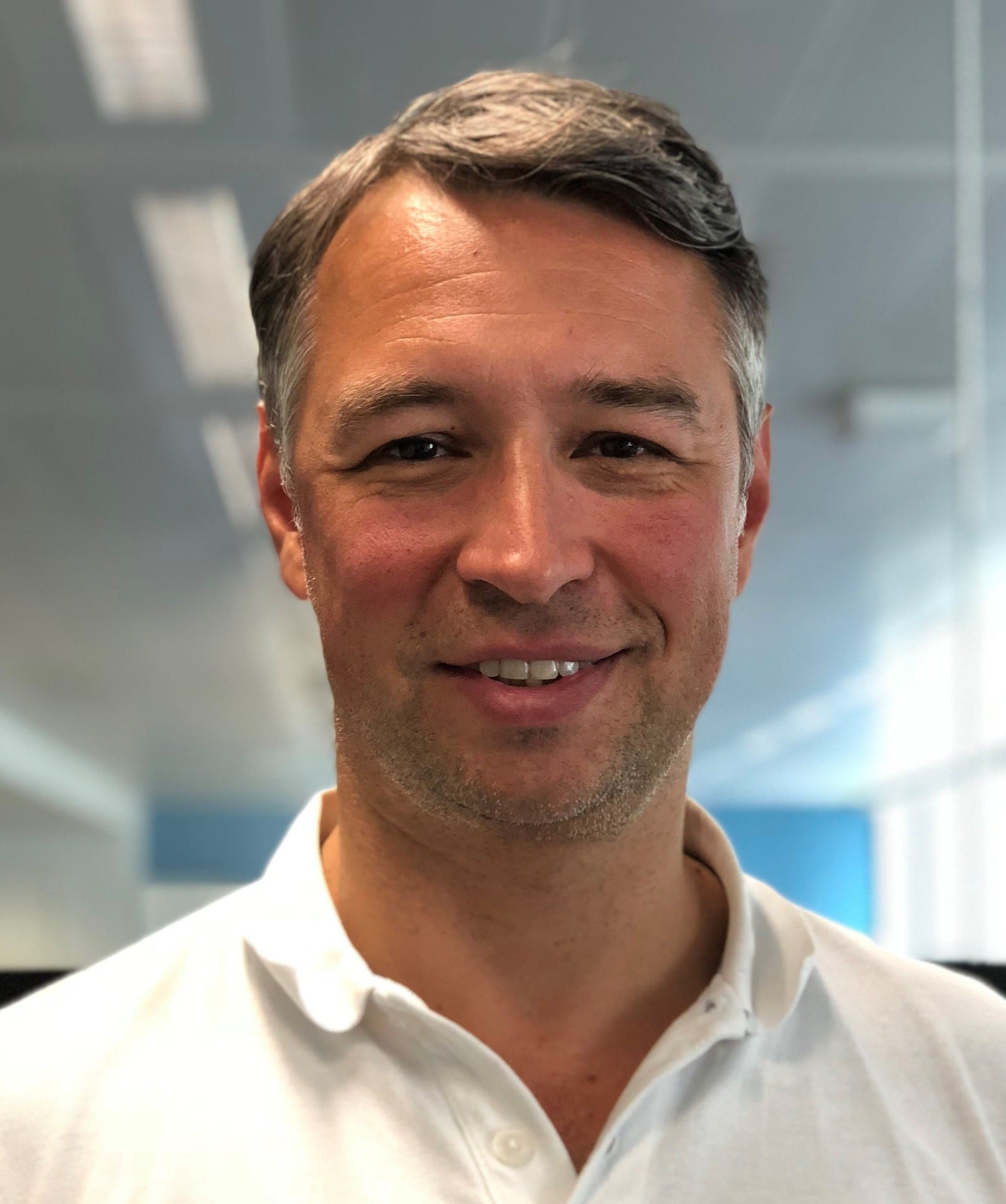 Jean-Philippe Monod de Froideville d'Expedia critique l'inflation réglementaire en Europe freinant l'innovation touristique.