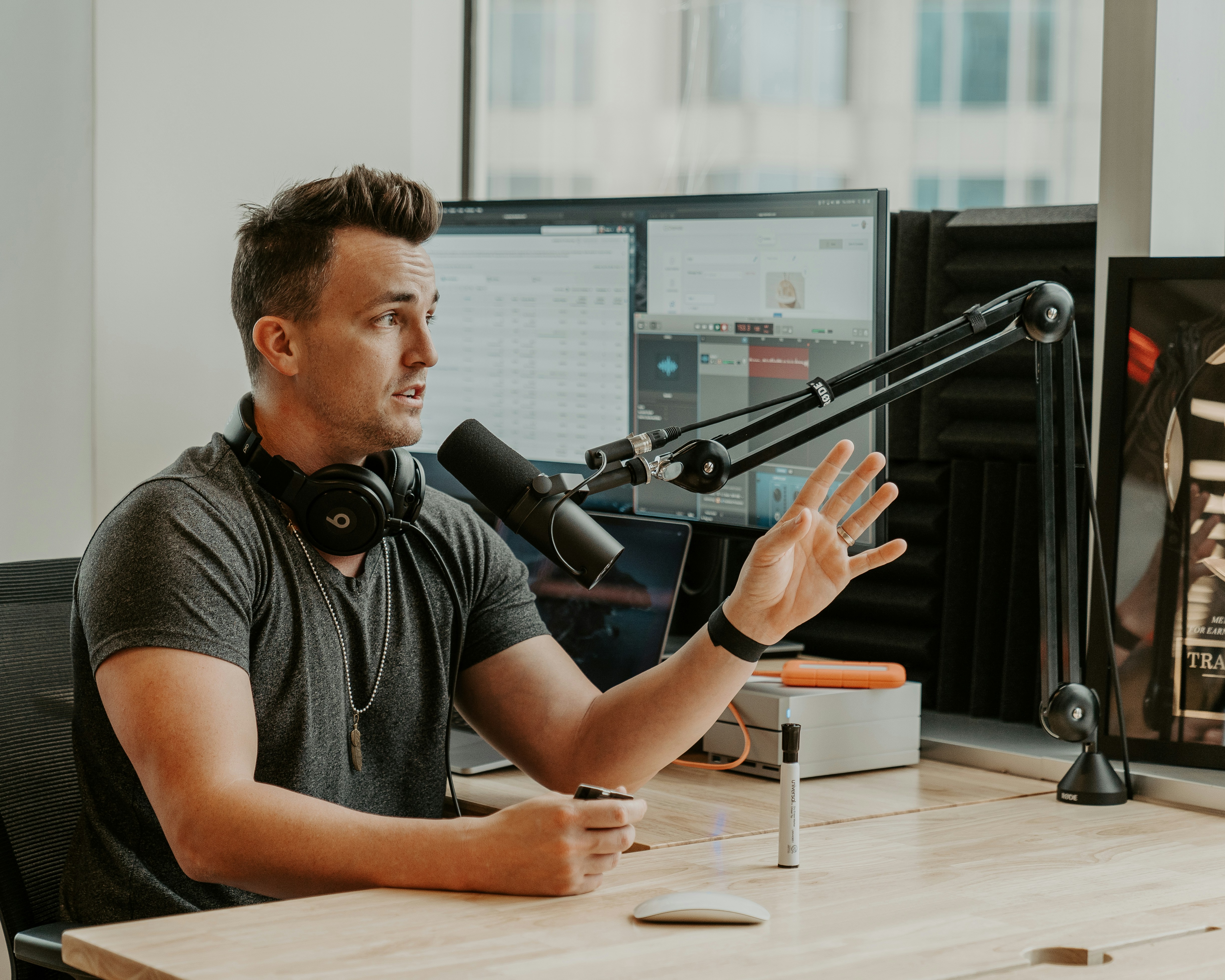 Podcast Moon&Co : Aziz Temimi et Tony Loeb discutent de l'investissement hôtelier et de la création de valeur