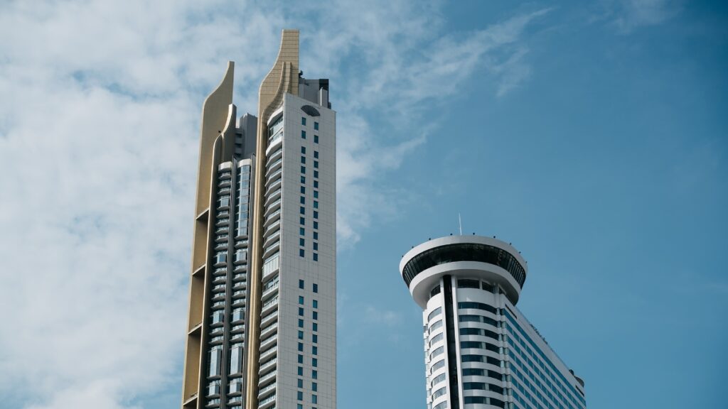 Hilton prévoit des ouvertures majeures en 2026, incluant un Signia Hilton à Indianapolis avec 803 chambres.